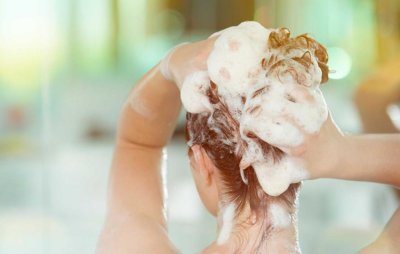 Осветление волос народными средствами в домашних условиях: рецепты и рекомендации