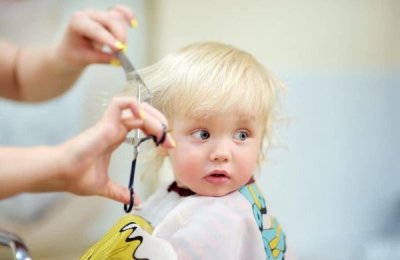 Как самостоятельно подстричь челку ребенку: советы и рекомендации